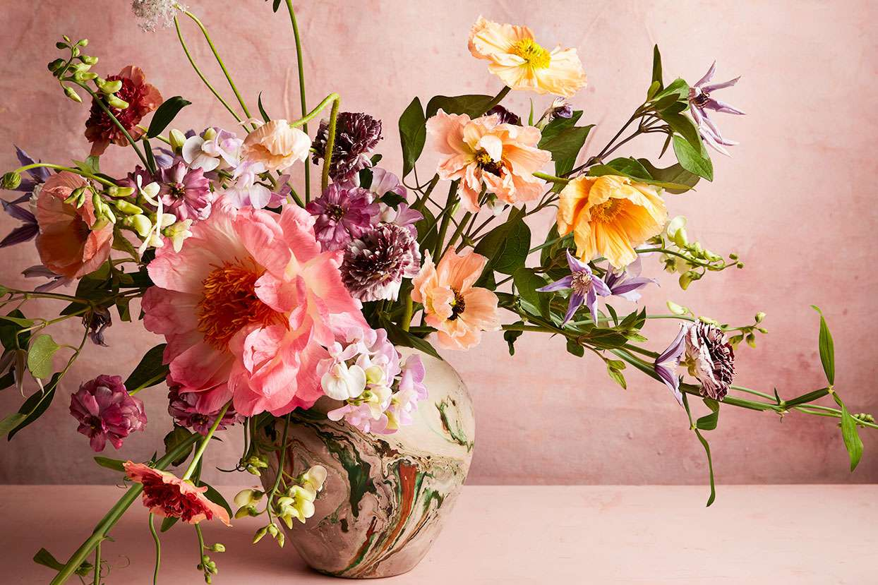 Beautiful Tulip Bouquet Ideas for a Stunning Spring Table